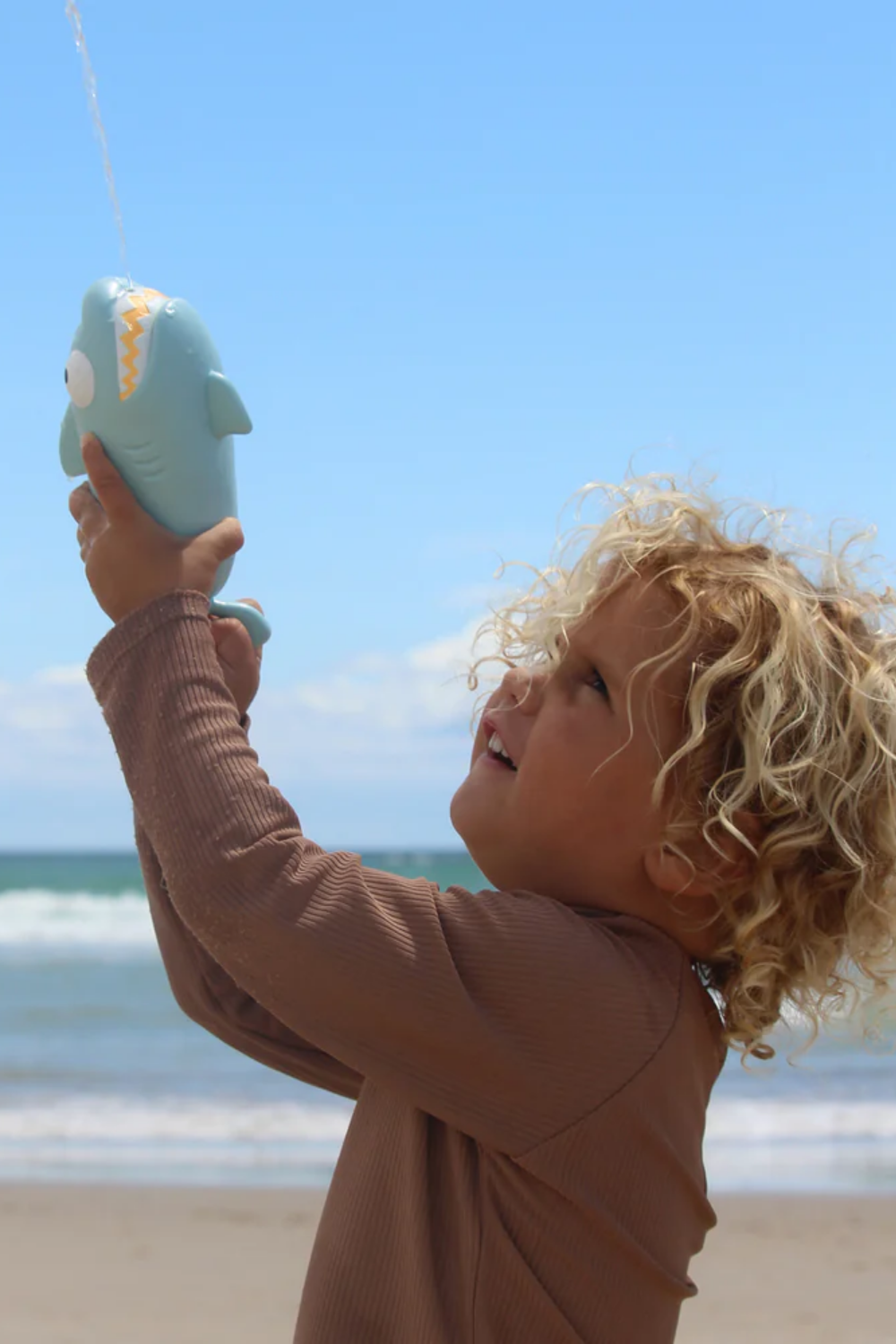 Water Squirters Shark Pastel Blue