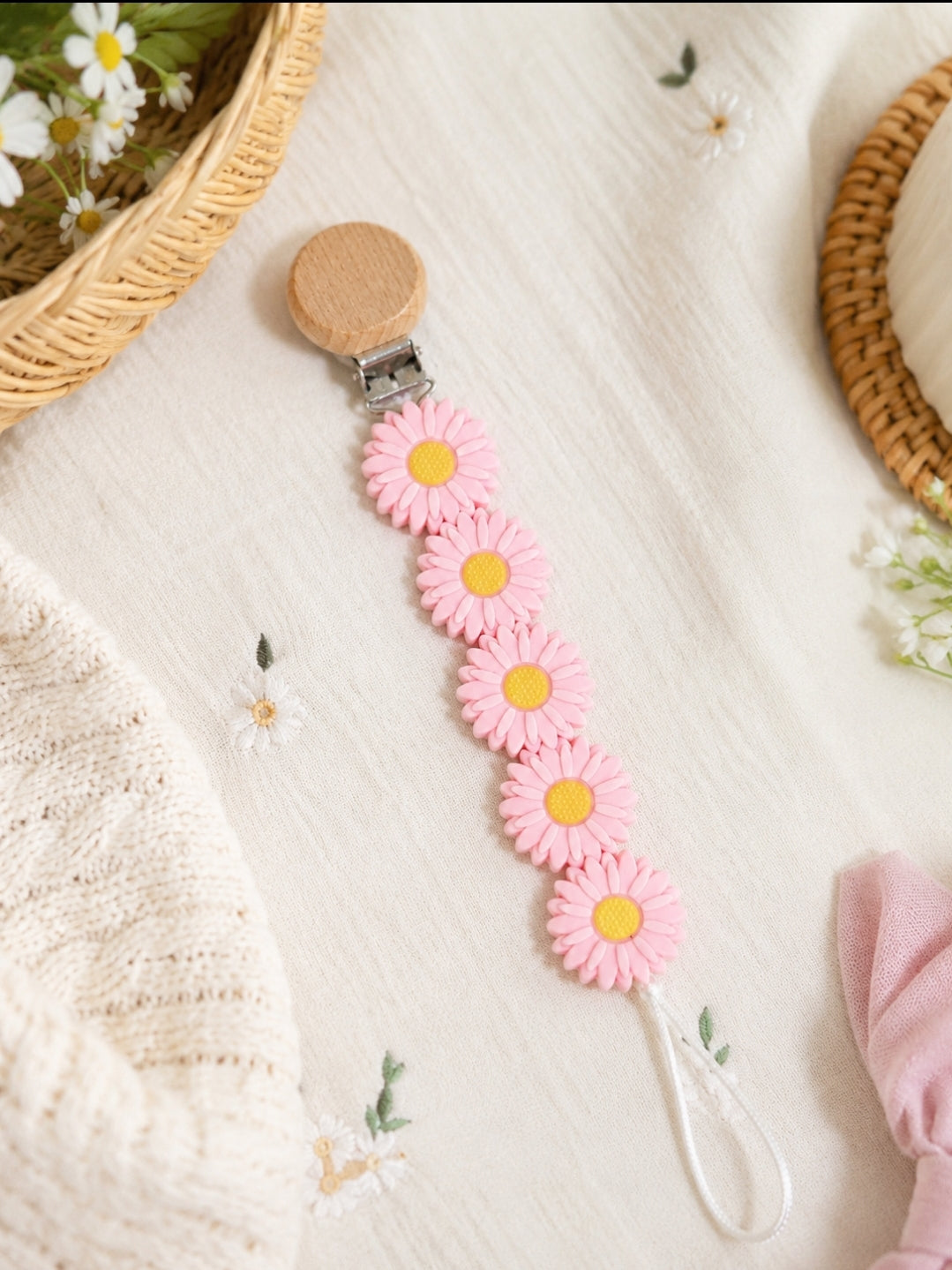 The Daisy Chain Pacifier Clip