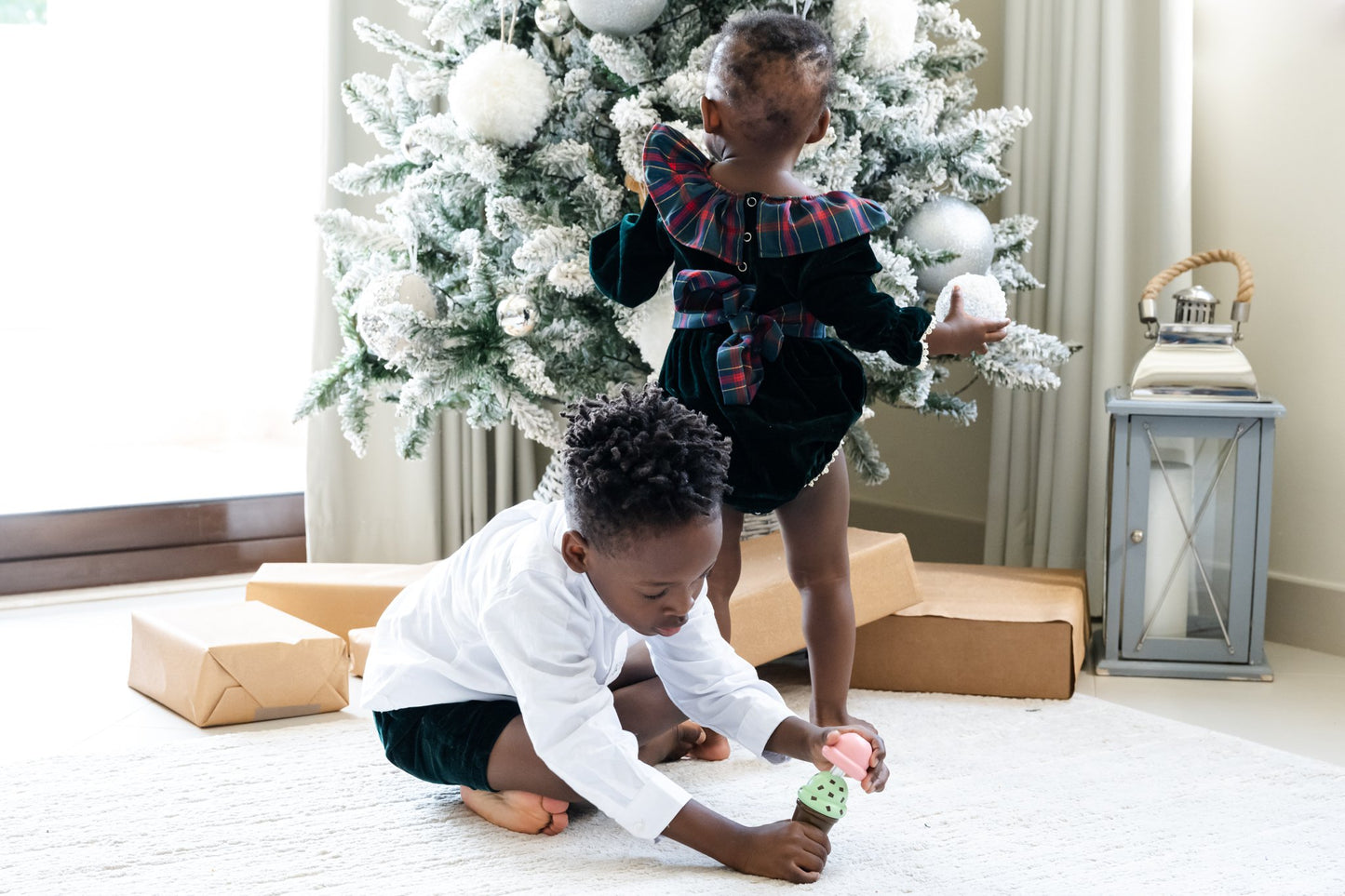 Velvet Christmas shorts