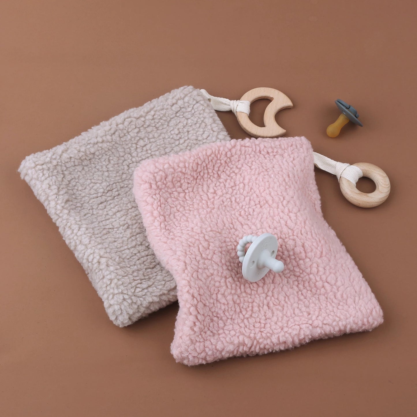 Plush Pacifier Clip Comforter(beige)