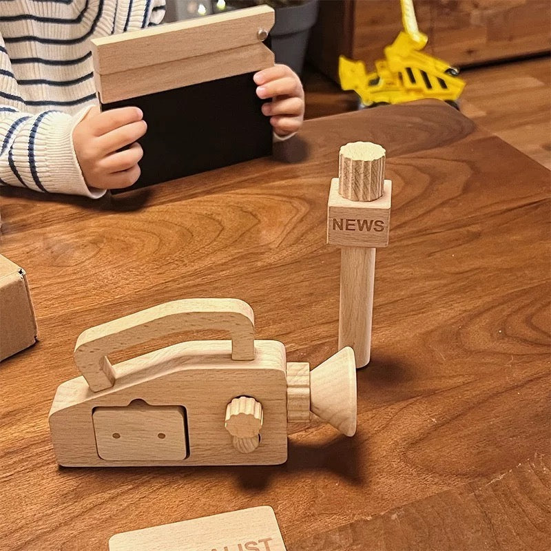 Little Reporter Pretend Play set