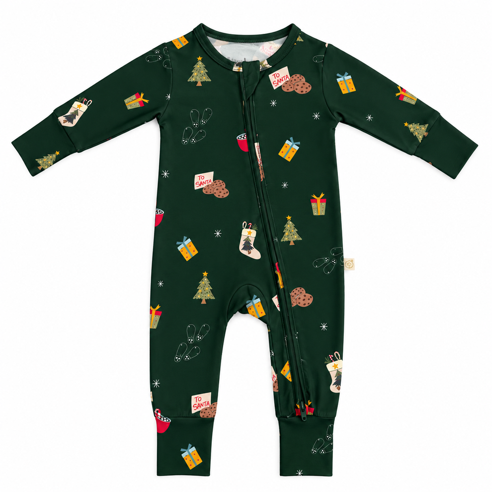 Zippered Sleepsuit in Night Before X-Mas