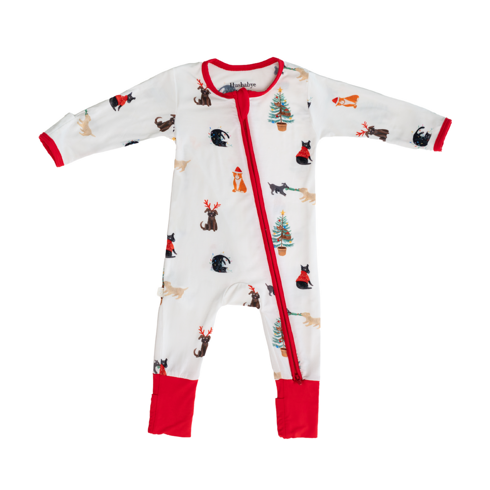 Zippered sleepsuit in Santa Paws