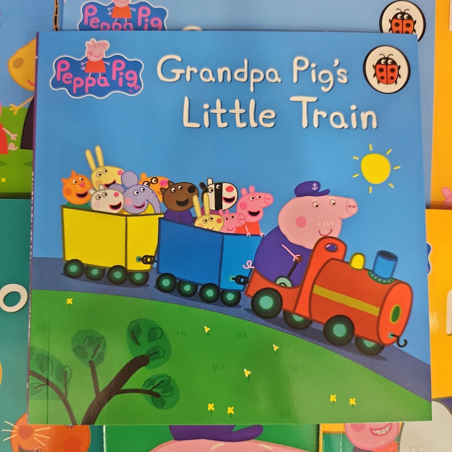 The Incredible Peppa Pig Collection:Grandpa Pig’s Little Train