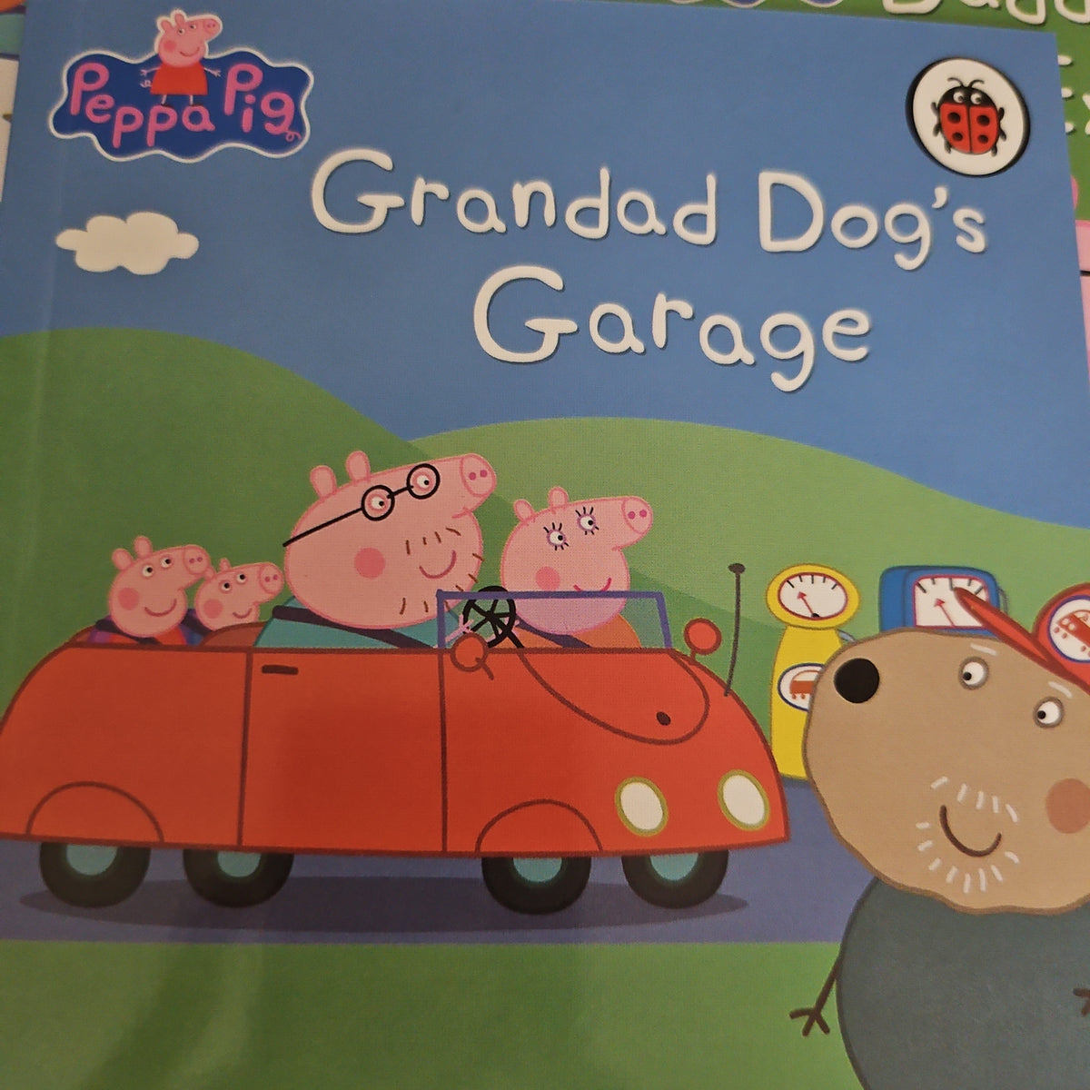 The Amazing Peppa Pig Collection:Grandad Dog's Garage