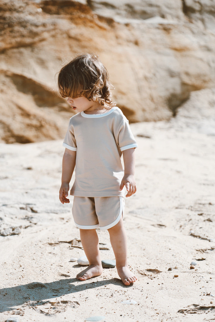 Retro Camel Set